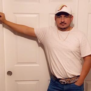 Meet your Posher, Raul